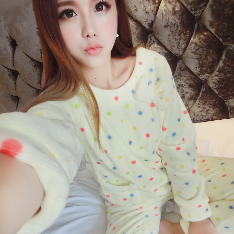 【朵纷<em>2014款</em>冬季<em>加厚</em>珊瑚绒<em>睡衣</em>套装女 长袖