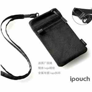 Moshi iPod/iPhone手机超细纤维清洁保护套（带挂绳）禅黑